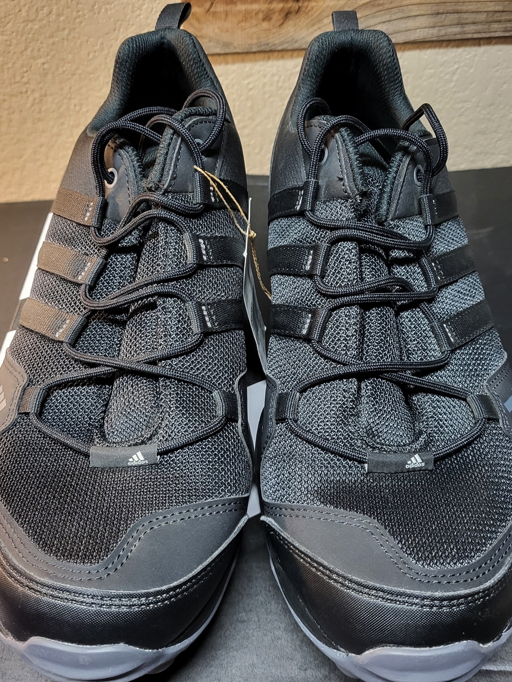 *NEW* Adidas Terrex AX2S Low Top Black Hiking Shoes Size Men’s 10.5 Women's 11.5 - Picture 3 of 7